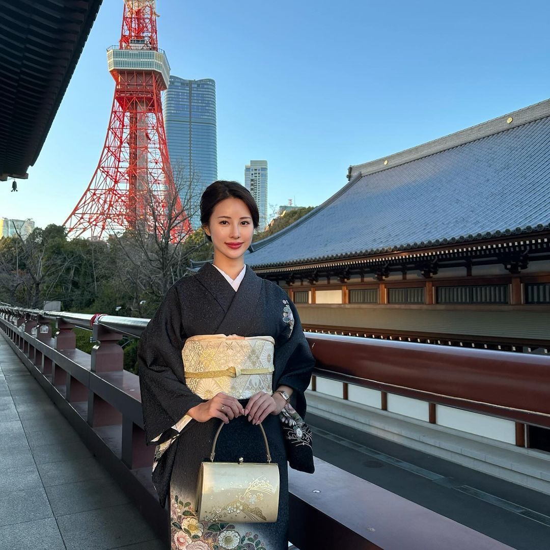 👘
.
.