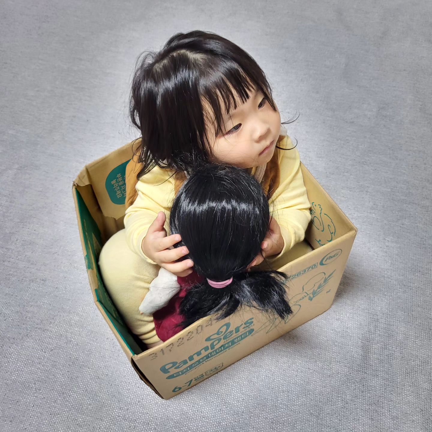 고양이랑 같이 살더니 고양이 된거니?ㅋ

#생후689일 #22개월아기 
#하나야니가행복하면난좋아 
#노을빛단풍잎