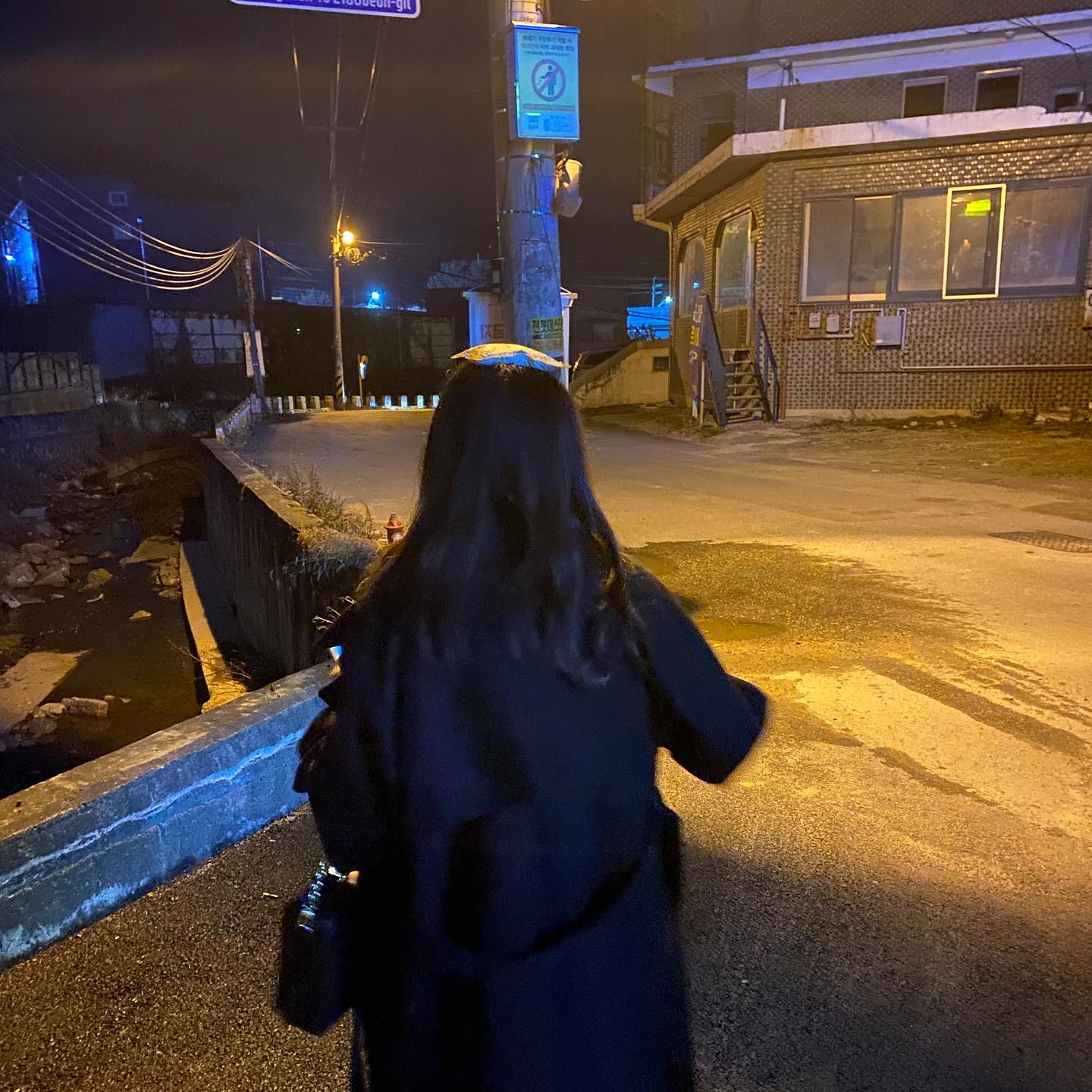 내 머리 위에 뭐 올리는거 좋아하는 편
#🧡