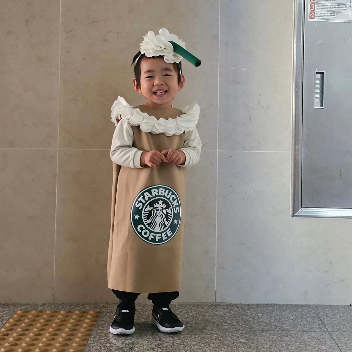 🎃🌛🦇☕🥤

오늘의 귀여움🤎🤎🤎
하원하고 엄마랑 스타벅스 가자🥰
