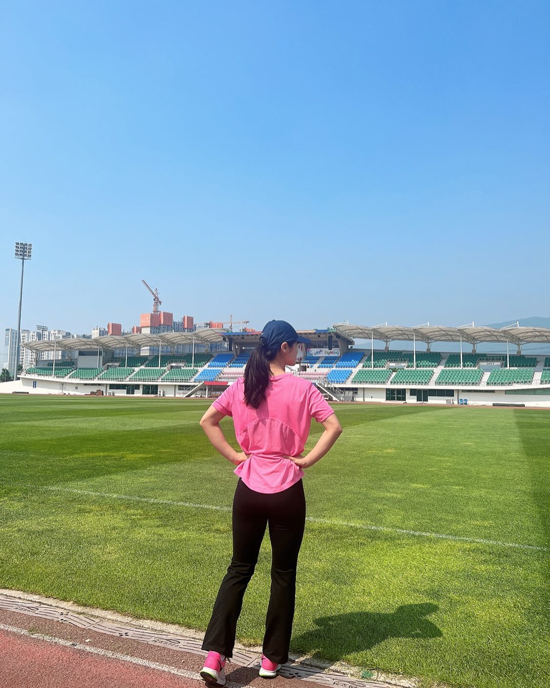 여러분 안녕하세요 그냥 지나가지 마시고 집중해서 읽어주시길 부탁드려요‼️
(하이라이트 , 스토리 링크 클릭‼️ 누구나 참여 가능‼️)

우리 요즘 Sns 없는 삶 생각도 하기 싫은 만큼 무료하고 
재미없죠?
실제로 나이키와 아디다스가 글로벌 브랜드가 된 이유 중 
하나가 바로 소셜 미디어 마케팅 이라고 합니다 
저 또한 스텔라코를 창업하면서 소셜미디어로 판매, 
마케팅을 실제로 경험했는데요
이 경험을 토대로 박사과정에서 논문을 쓰려고 합니다 
완성도 있는 논문을 위해서 여러분들의 
예비 설문 조사가 필요한데 소요 시간은 예비 조사이기 
때문에 간략하게 약 1분 정도 입니다 🙏
앞으로 소셜미디어를 통해 창업을 하려고 하는 미래의 
사장님들에게 저의 박사 논문이 꼭 도움이 되길 바라며 
열심히 준비하고 있습니다 

여러분들의 소중한 3분 투자 부탁드립니다 🫶