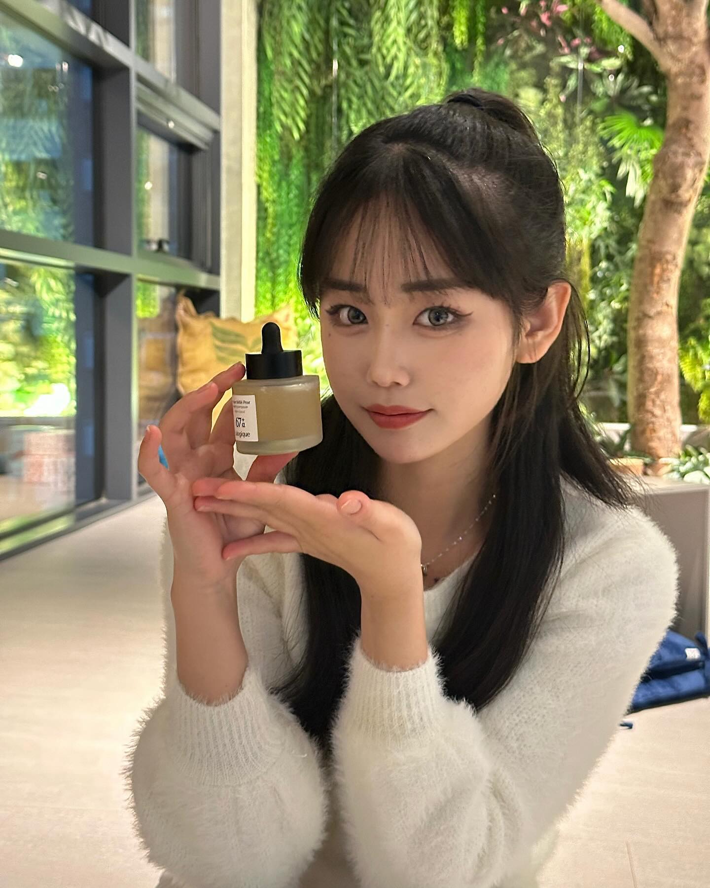#제품제공 #협찬 #미백앰플 #앰플추천 #화장품 #건성피부 #기초화장품 
.
.
lalogique.kr 
💛베베페어 미백 앰플💛
- 어린 배에서 얻은 천연 알부틴 성분으로 잡티를 효율적으로 케어해주는 저자극 ’미백 잡티‘ 앰플

- 잡티 개선부터 피부를 환하고 투명하게 만들어주는 앰플로 낮과 밤 모두 사용