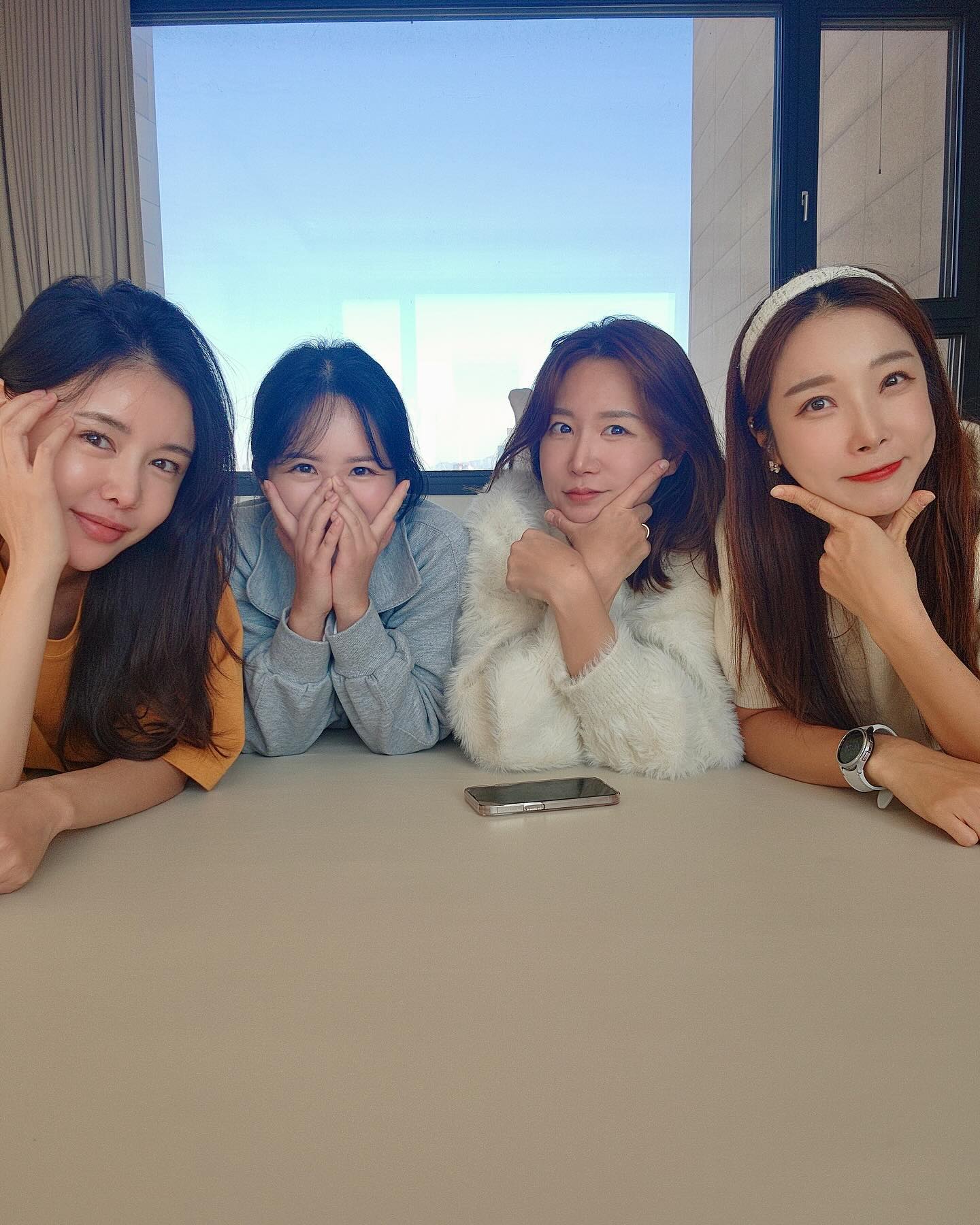 넘나 이쁜 해온잉😆🧡🧡🧡
엄마 닮아서 잘 웃고,
아빠 닮아 순하구나🤣ㅋㅋㅋㅋㅋㅋ
또 보러가야징♥️
