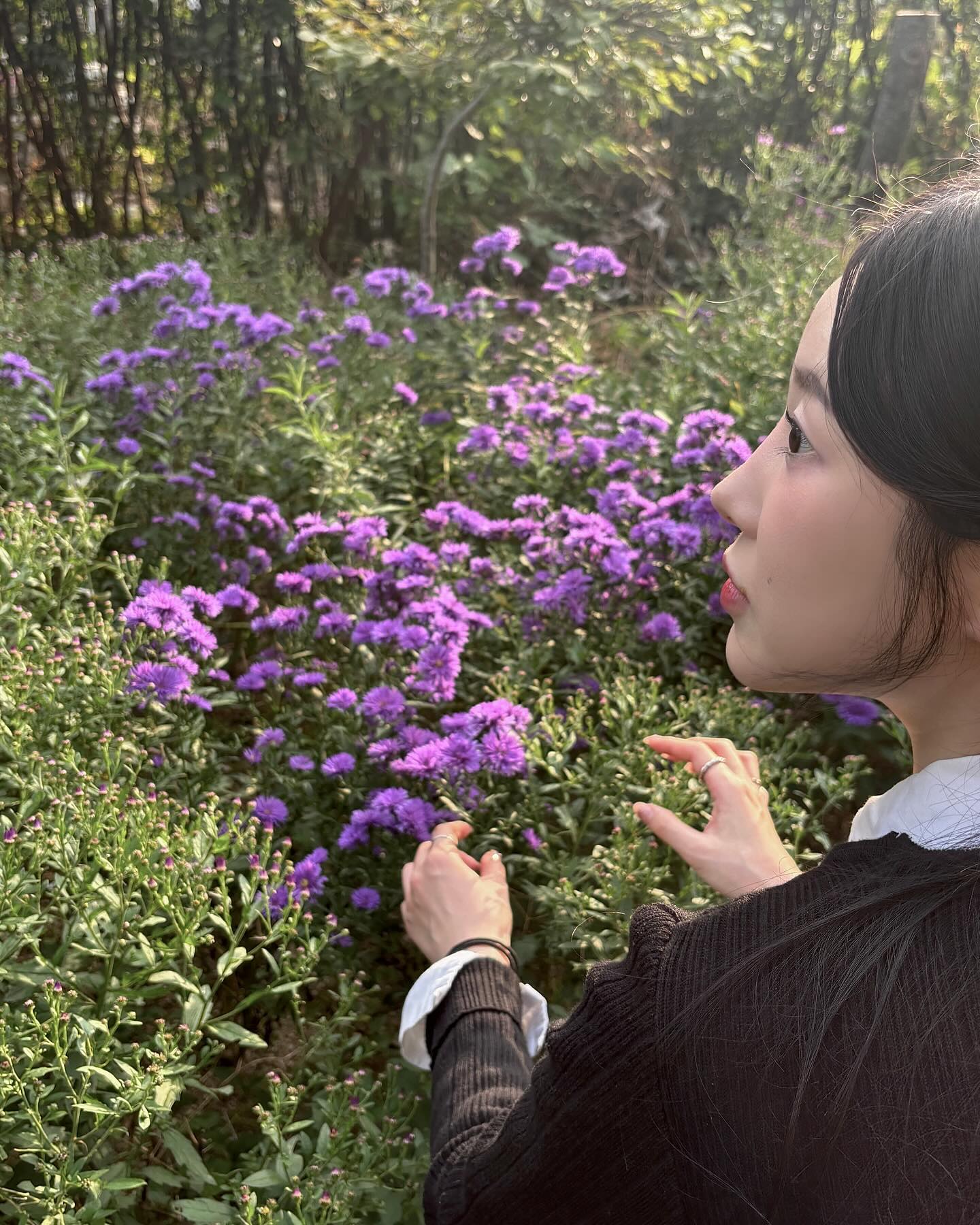 한창 꽃 좋아할 나이🪻