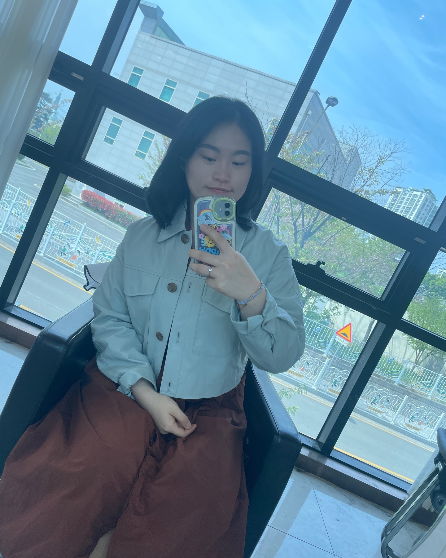 미용실오랜만 원래는 ㅋciq미용실이내최애였는데 ㅋㅋ
#일상 #소통 #맞팔해요 #서이추 #서이추환영 #대한민국 #부산 #해운대 #광안리 #남포동 #서면 #맛집 #럽스타그램 #데이트 #맛집추천 #부산맛집추천 #좋아요 #데일리 #셀카 #셀기꾼 #셀피 #얼스타그램 #daily #술스타그램 #선팔하면맞팔 #먹스타그램 #뷰티스타그램