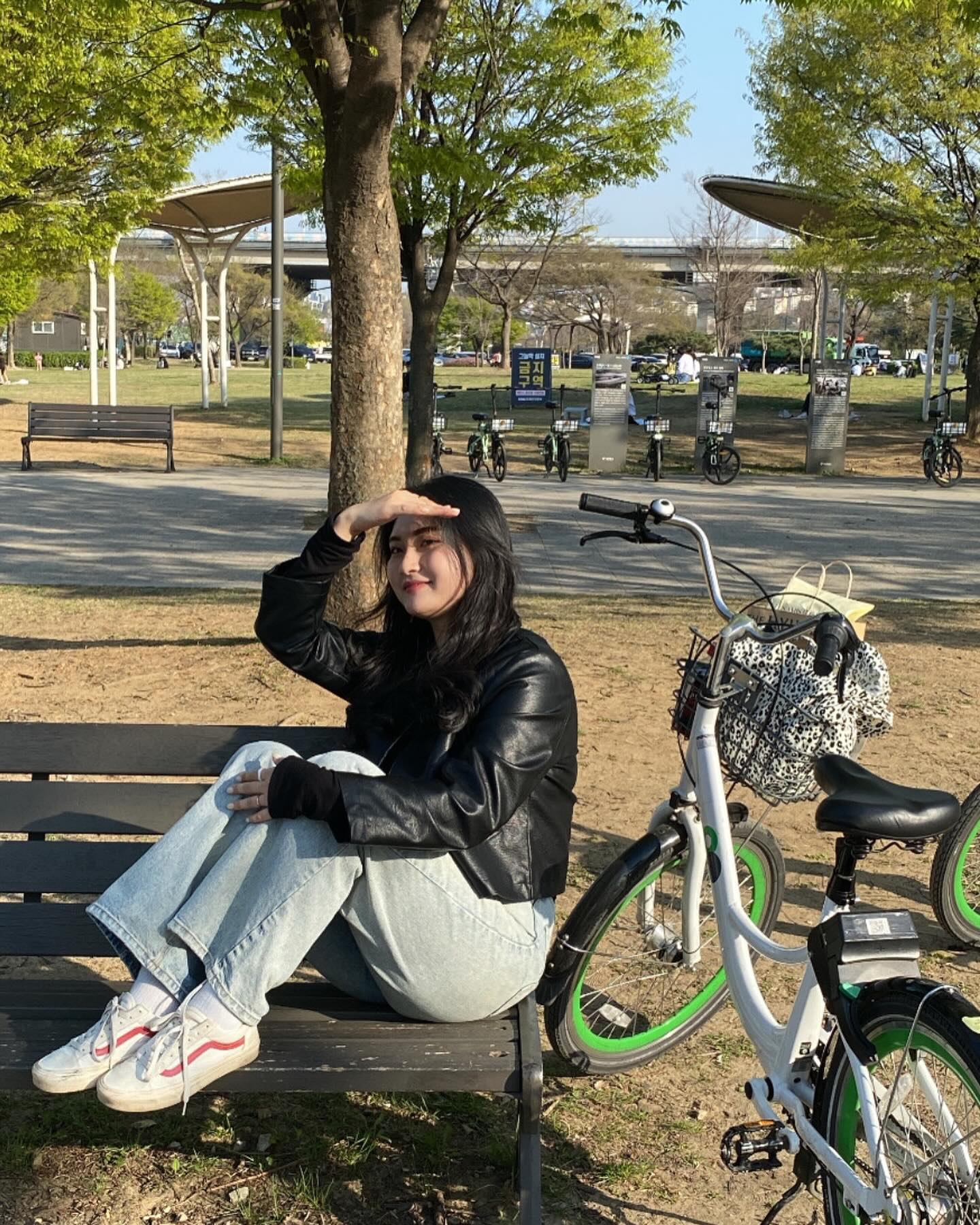 🚲••🌿💚