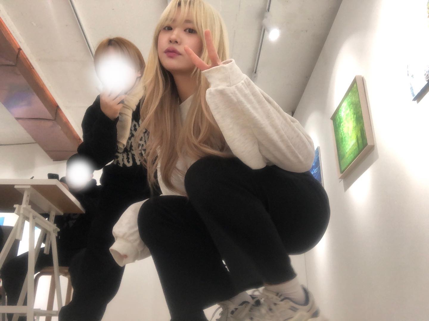 개인전에서 송미루봄