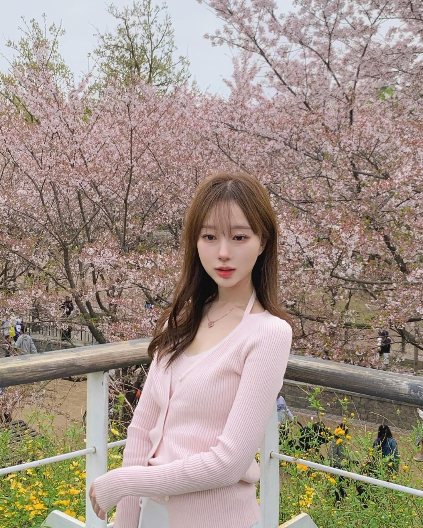 그냥 올려버렷🌸🌷🌹💐🌼🐈
.
.
.
.
.
.
.
.
.
.
#서울숲 #서울숲벚꽃 #올림픽공원 #올림픽공원벚꽃 #성내천 #성내천벚꽃길 #리에뜨 #팔각정 #벚꽃축제 #장미 #서울숲장미 #봄안녕 #도토리캐리커쳐