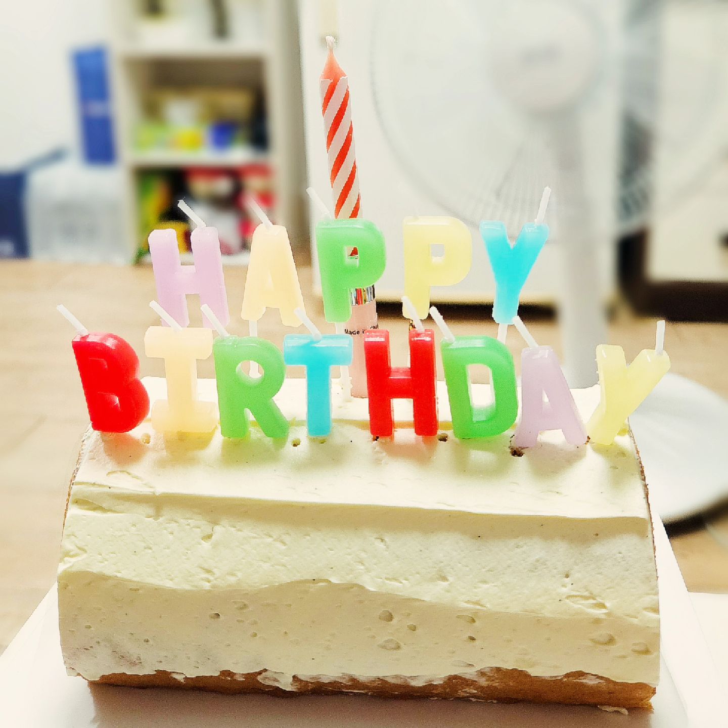 .
오늘은 오빠 생일인데 차린건 없지만
함께 축하해 주고 싶었어ㅎㅎ
마음만 받아줘~~♡ ㅎㅎ

울오빠 태어나줘서 너무 고맙고
내 옆에 있어줘서 늘 감사해ㅎㅎ
앞으로도 우리 이쁘게 사랑하자~💕

울 오빠 생일 진심으로 축하해~💕ㅎㅎ
그리고 돈 많이 벌고 건강하자ㅎㅎ
사랑한당 😍

#내꼬생일 #오빠생일 #축하파뤼 #생일축하해
#간소한생일상 #생일밥 #생일미역국 #마음만은_진수성찬 #사랑해❤️ #이쁘게사랑하자❤