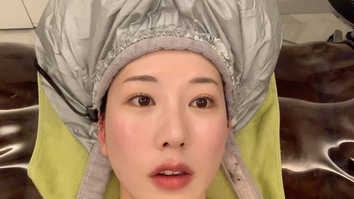 두피관리 신세계...🫶🏻✨
여보가 유바바같다며 놀렸지만 ㅋㅋㅋ
효과는 짱이었다...! 매끈한 두피 겟😆