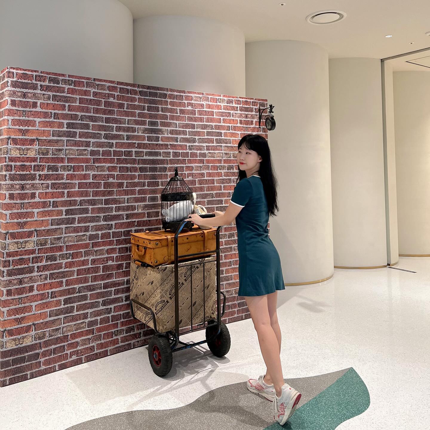 #더현대대구 #더현대 #해리포터 #해리포터팝업스토어
더 현대 대구에 해리포터가..!
평일이라 한적해서 구경하기 좋았다..🐍💚
귀여운 컵도 신우덕에 구매완료🫶🏻
.
.
#팝업스토어 #더현대대구해리포터 #해리포터굿즈 #해리포터덕후
#연휴끝 #일상기록 #힐링 #나는 #슬리데린 #갈래요