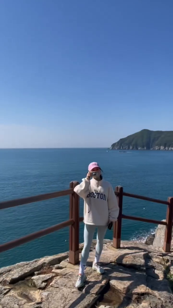 .
.
알찼던 1박2일 거제 여행🌊
.
.
#거제도 #거제여행 #바람의언덕 #지심도