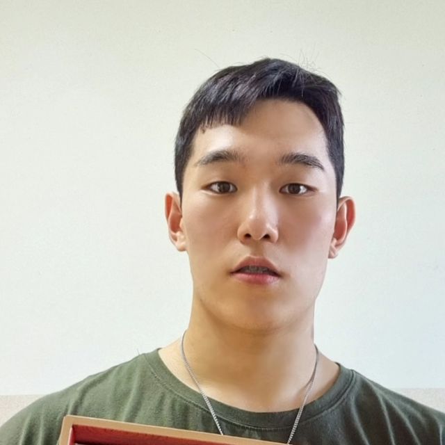운동하는 탑건모델 l 보디빌더 준시나 on Instagram: "#광고 #식단꿀팁 닭밥 식단을 맛있게 먹는법은 다들 알다시피 김을 곁들여 먹는건데요. 통조림 김이 특히 더 바삭하고 두툼해서 맛있더라