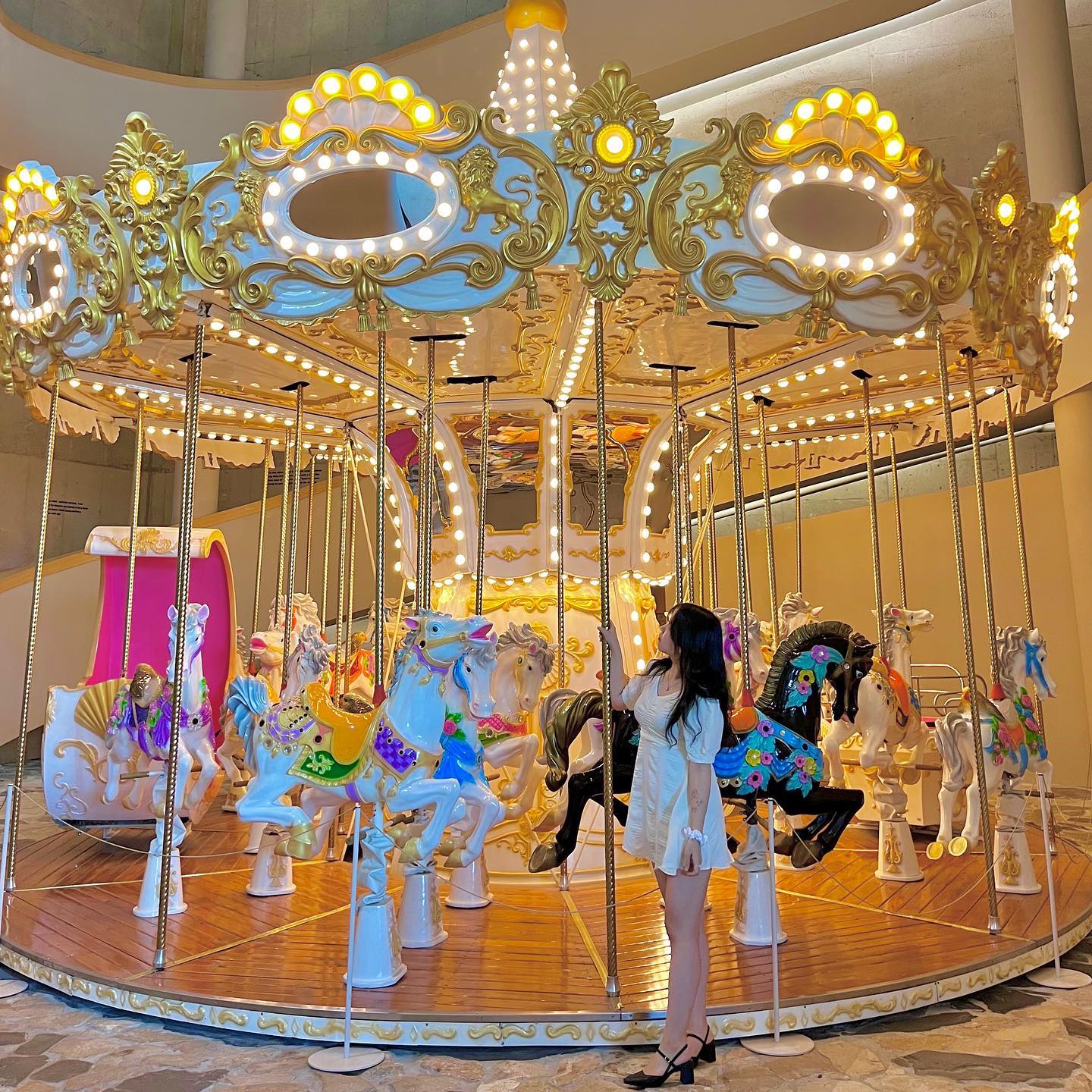 🎠🏰✨

빙빙 돌아가는 🎠처럼 멘탈도 빙빙도는 요즘🤪