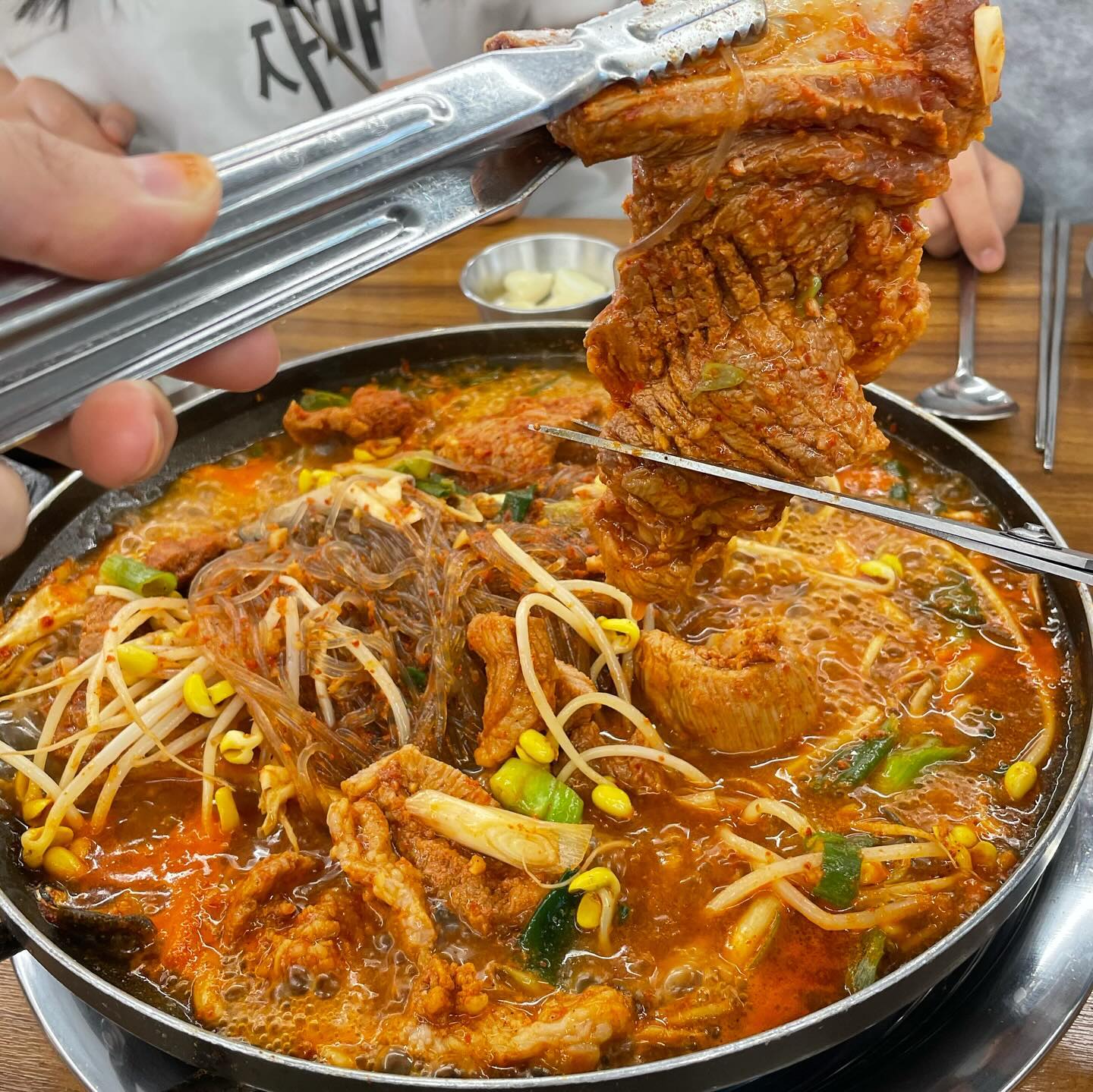 기냥 아주 전주 최고의 맛집이세요

#전주맛집 #자매갈비전골 #갈비전골 #냐미