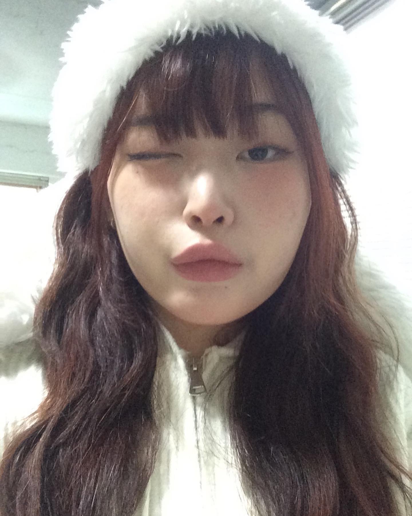 오랜만에 얼굴이지예~♪