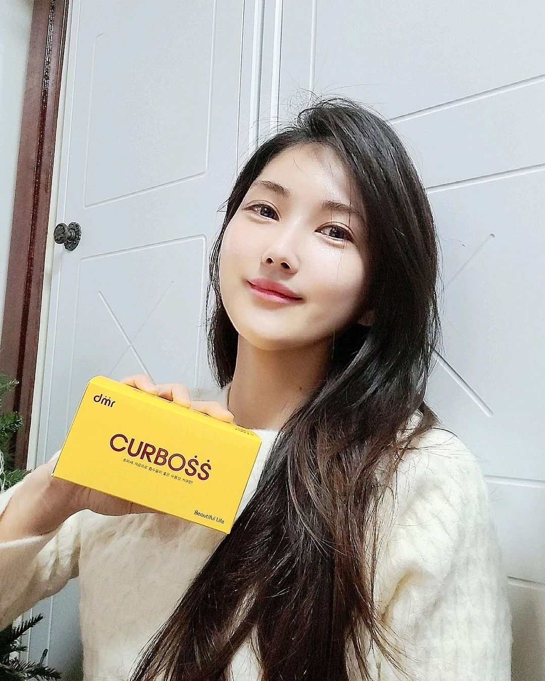츄츄럽 on Instagram: “#광고 ⠀ 올해 #명절선물 어떤걸로 골랐나요? 아무래도 건강이 최고라!👍👍 세계 #10대슈퍼푸드 중 으뜸인 #커큐민 과 함께 건강을 선물했어요. 일반 지용성 커큐민도