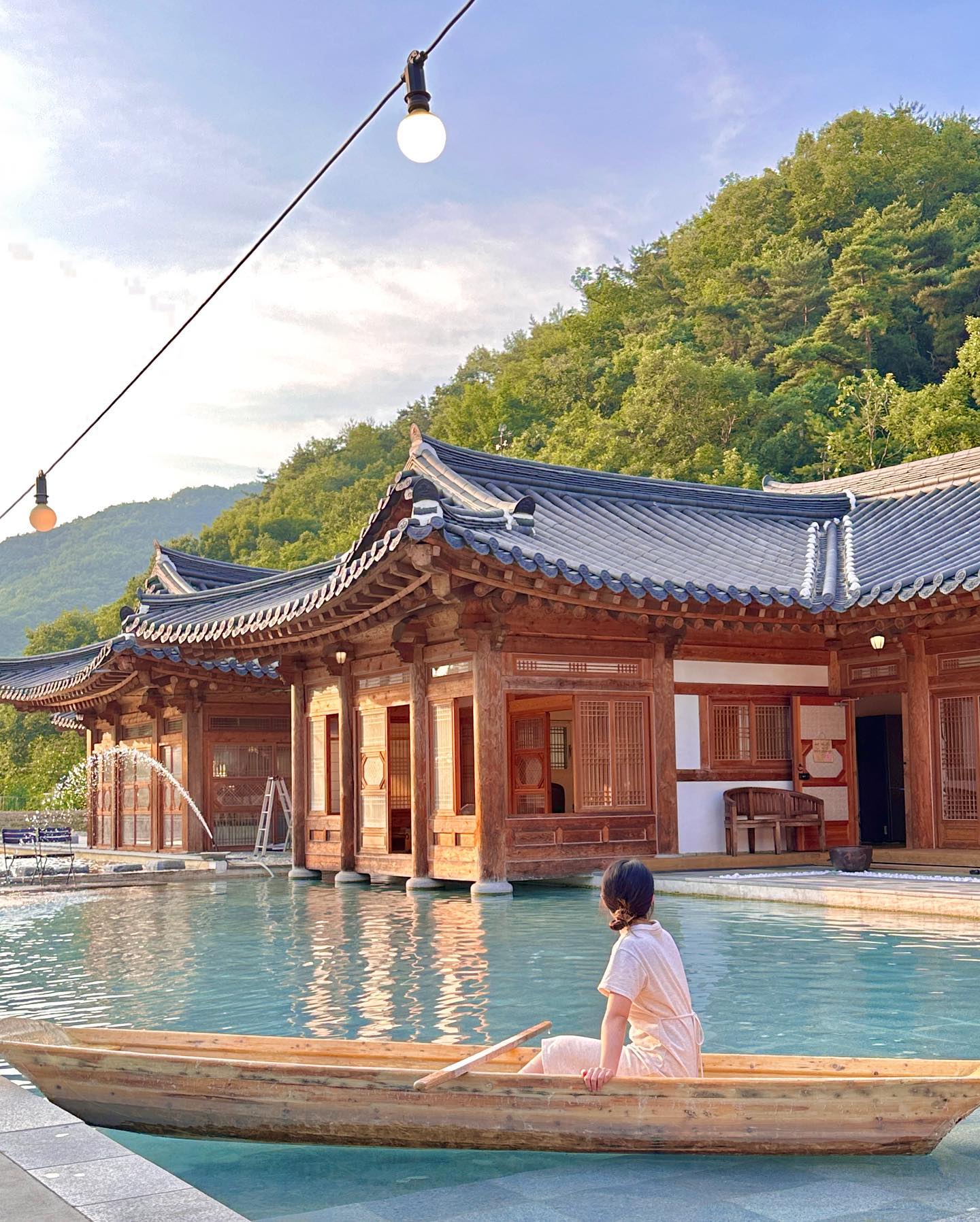 배 못 저어서 조금밖에 가지 못한 .. 🌸⛲️✨