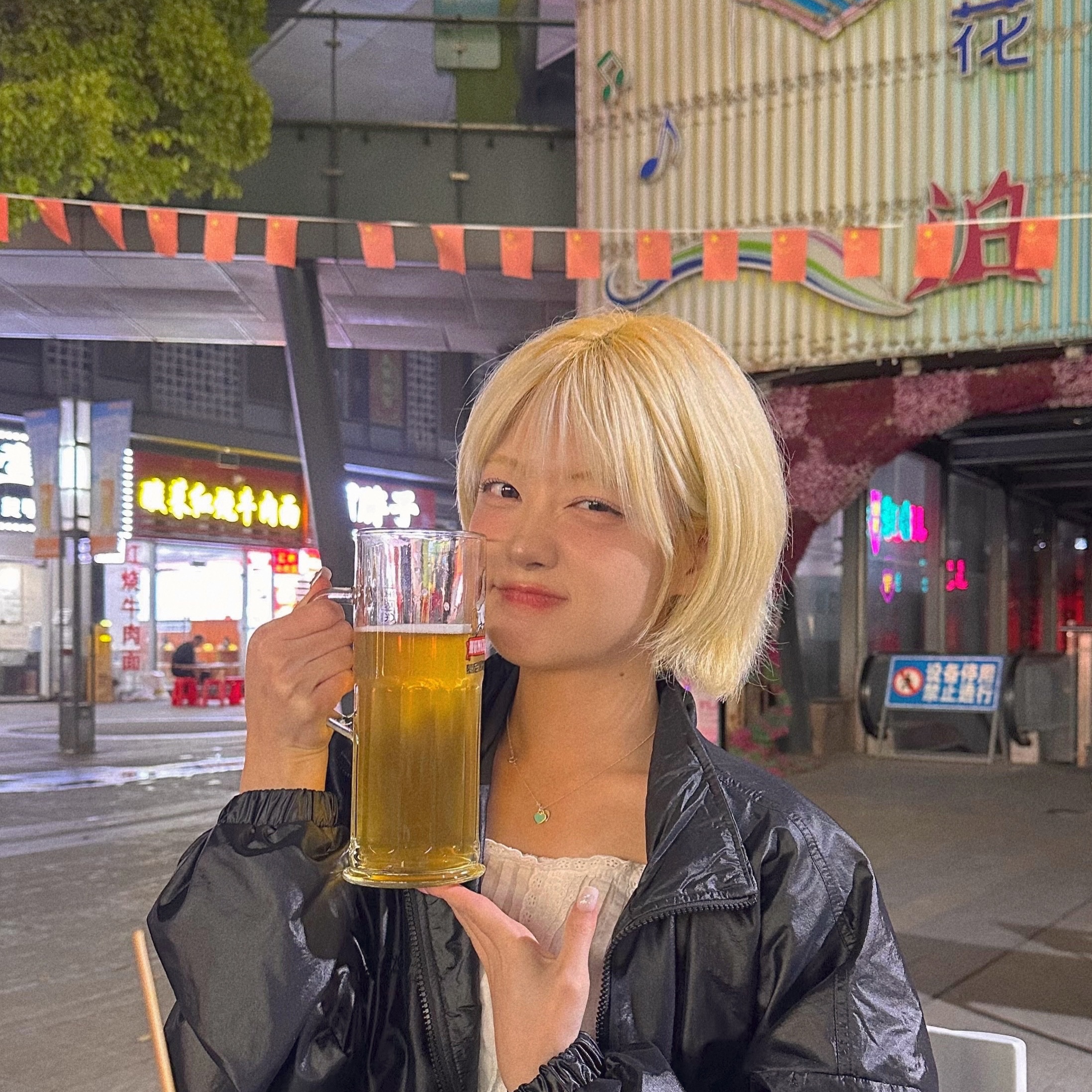 맥주...좋아하세요?
 ⠀⠀⠀⠀⠀⠀⠀⠀⠀⠀⠀⠀⠀⠀⠀⠀
 ⠀⠀⠀⠀⠀⠀⠀⠀⠀⠀⠀⠀⠀⠀⠀⠀
 ⠀⠀⠀⠀⠀⠀⠀⠀⠀⠀⠀⠀⠀⠀⠀⠀
전 안 좋아해요 ෆ