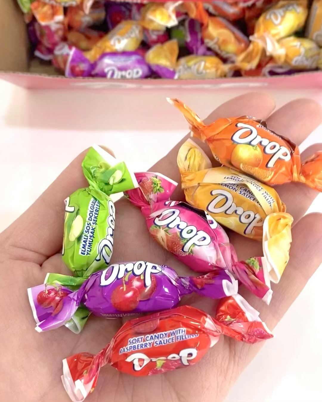 #협찬
[드롭 어소티드 소프트캔디]
⠀⠀⠀⠀⠀⠀⠀
가격 착하고 맛도좋은
6가지 종류의 소프트캔디 
입이 심심할때마다
자꾸 손이가는
달달구리 간식 (˃̶᷄‧̫ ˂̶᷅๑ )

#수입사탕 #수입캔디 #드롭어소티드소프트캔디
#드롭캔디 #사탕스타그램 #사탕간식