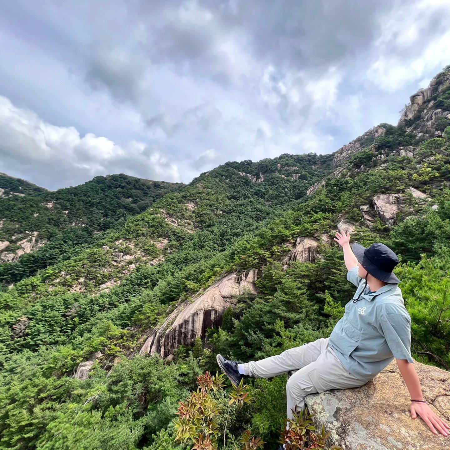 화왕산 등산⛰️ 오랜만에 등산 공기좋다😆😆

#등산스타그램 #산스타그램 #화왕산