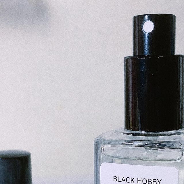 ღ고은ღ on Instagram: "#협찬 #광고 🌼 블랙하비 배스윗미 ✨ 블랙하비 ✨ 어두운(Black) + 취미 (Hobby)라는 뜻으로 내면 속 숨겨진 당신만의 취향을 찾아드리는 향수 쇼핑몰 - 비누향, 인위적이