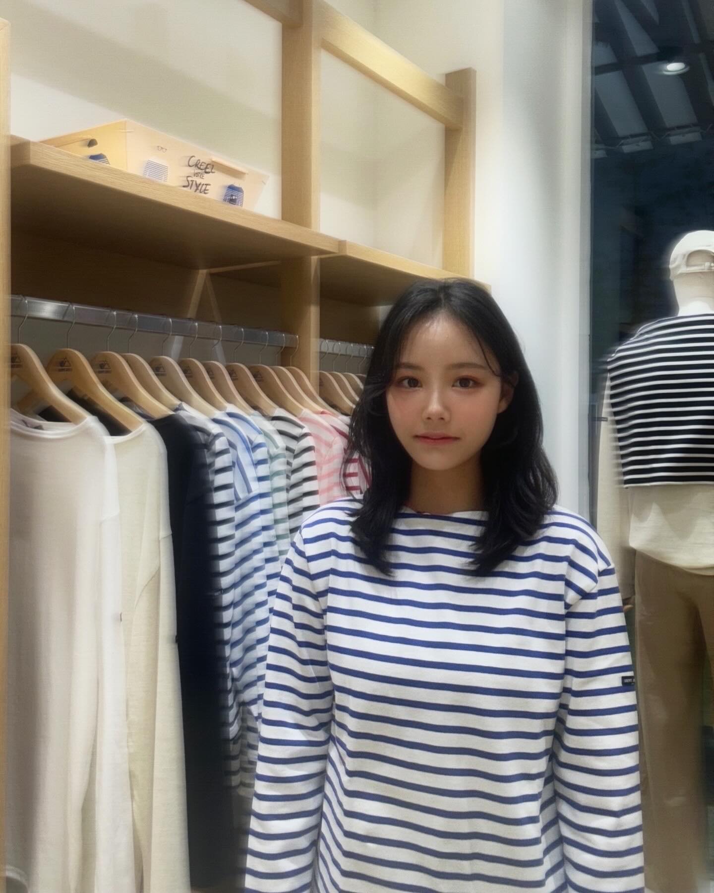 #협찬 
saintjameskorea 

📍주소:경기 여주시 명품로 308-5 202호 
  세인트제임스 여주프리미엄빌리지

세인트 제임스 여주빌리지점 단독 정상 제품 10% 세일 !!
신규회원 가입시 즉시 10% SALE (일부품목 제외) 
✅모든 구매 고객 네이버 매장 방문 리뷰 작성 시 
  세인트 제임스 캔버스백 증정

#데일리 #데일리룩 #좋아요 #데일리코디 #가을코디 #오오티디 #패션 #코디 #instagood #여자코디 #세인트제임스 #세인트제임스여주빌리지점 #세인트제임스아울렛 #사은품증정 #여주프리미엄빌리지