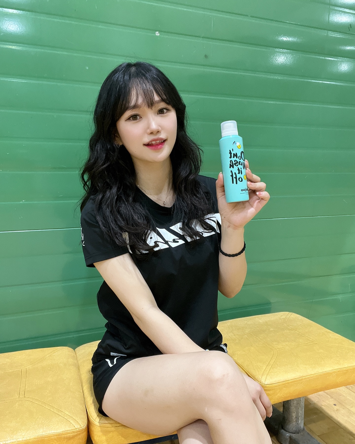 #주말순삭 #계곡벙 #양평 
물놀이에도 머릿결 케어는 필수거등요🥴✨

내주폼 노워시 헤어 트리트먼트 덕분에
물놀이 끝나고 휘리릭 바르면 머릿결 관리 끄읏-
nejoo_kr 청담 빗앤붓 박내주원장님 최고🩵

.

1️⃣~4️⃣ : 계곡가기 전 짧고 굵게 민턴으로 워밍업!
5️⃣ : 뜨거운 햇빛, 입수하기 딱 좋은 날씨였슴당💙
6️⃣ : 구명조끼 믿고 당당하게 다이빙하는 쫄보ㅋㅋ
7️⃣ : 함께라서 즐거운 소듕한 사람들💃🏻🕺🏻✨
8️⃣ : 물맑고 공기좋은 양평 사나사 계곡!
9️⃣ : 물만난 수달 같았던 귀요미 하리보🦦💖
🔟 : 고기먹고 디저트 먹으러 갔다가 노을보고 힐링

모든거시 완벽했던 하루🪽
0804 당일치기 계곡벙 대성공이여ㄸr..✨
다음은 어디로 갈까요?ㅋㅋㅋㅋㅋ