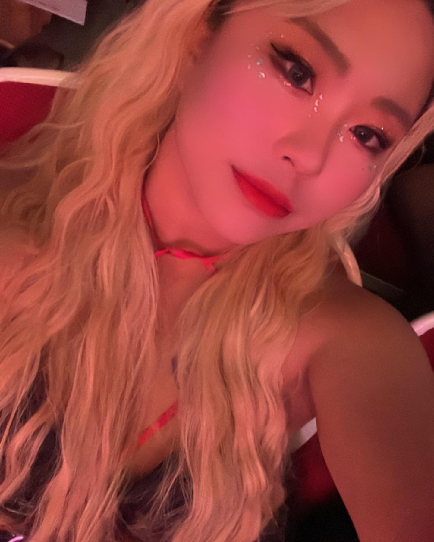 믱… 금발 다시 하고 싶네요 👩🏼