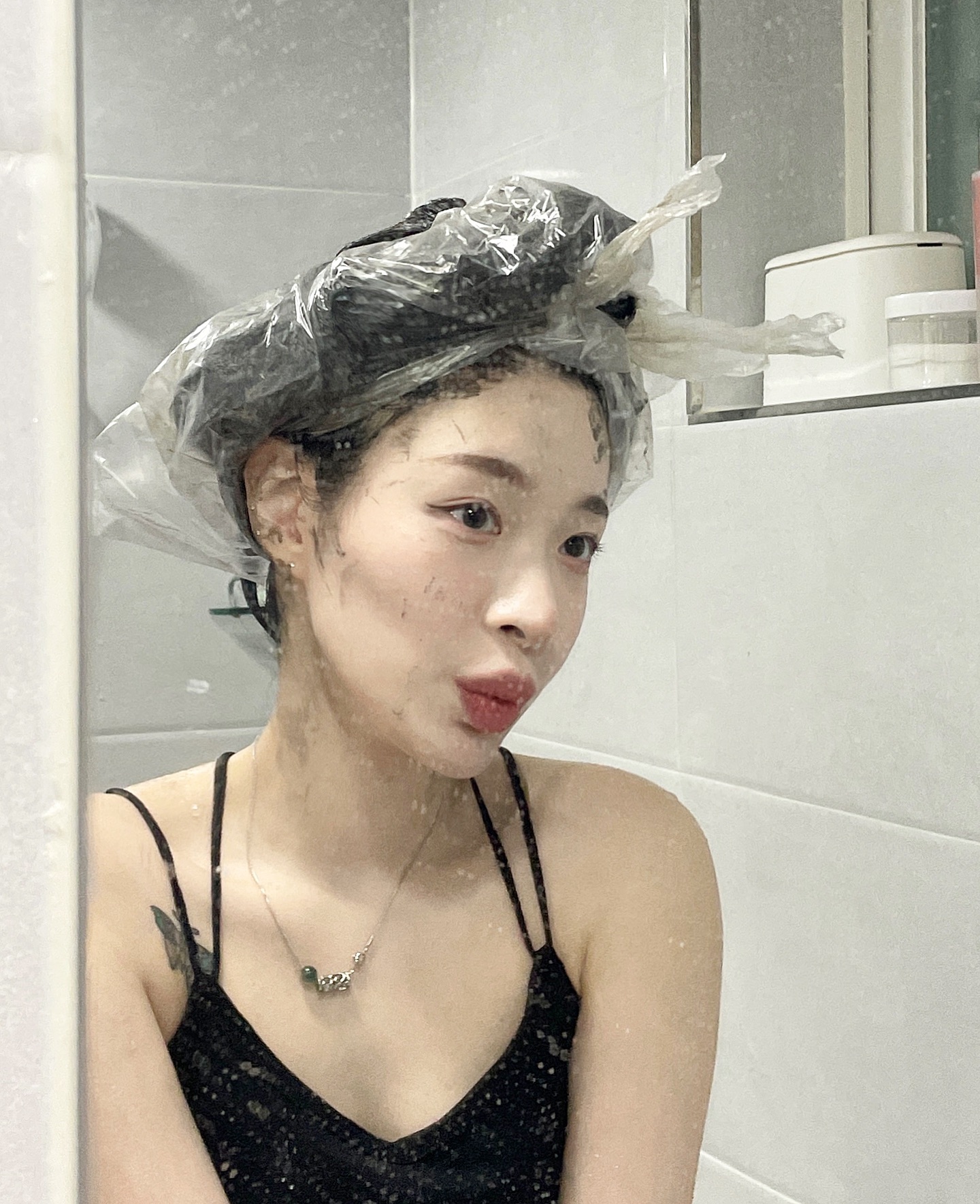 즈기요 얼굴에 다 묻었는디요