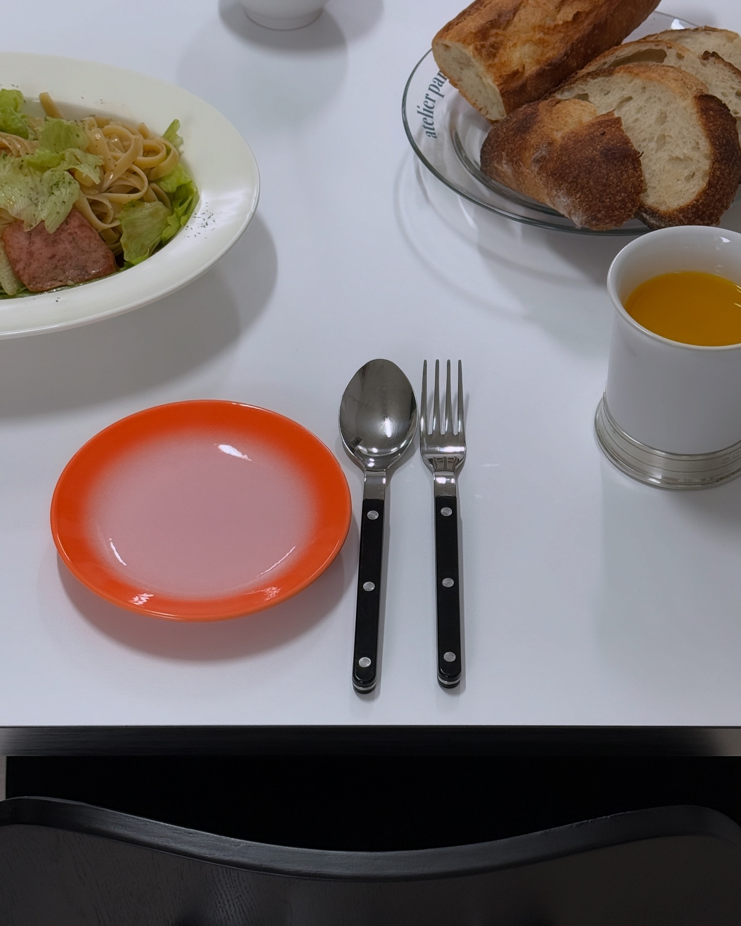 #제품제공

adamhouse

사계절의 안개를 담은 Fog plate.
1월부터 12월까지.
각 계절의 컬러 안개가 떠오르는 포그 플레이트 💞

케이크 한 조각 올려서, 구움과자 담아서, 샐러드파스타 담아 개인 앞접시로 활용하기 좋은 귀여운 플레이트에요 

집들이 선물로도 좋아요! 🤍

아담하우스
- adamhouse
adam__house