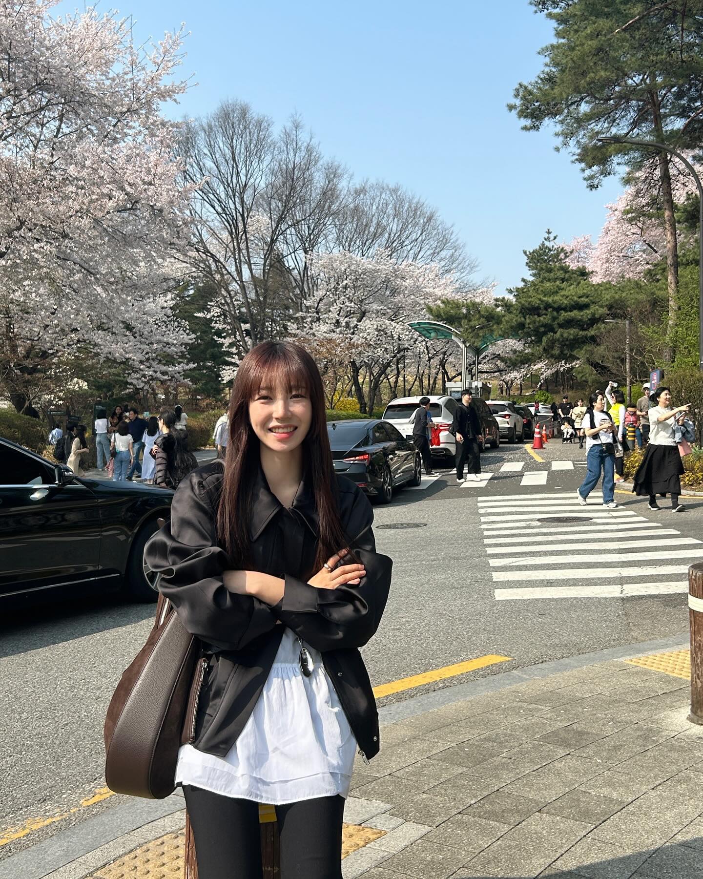 나도 드디어 팝콘봤다⸝⸝ʚ̴̶̷̆ᴗʚ̴̶̷̆⸝⸝
안올줄 알았던 봄이 어느새 찾아와있었네.
이제 주말마다 노들섬 가야지🪽
