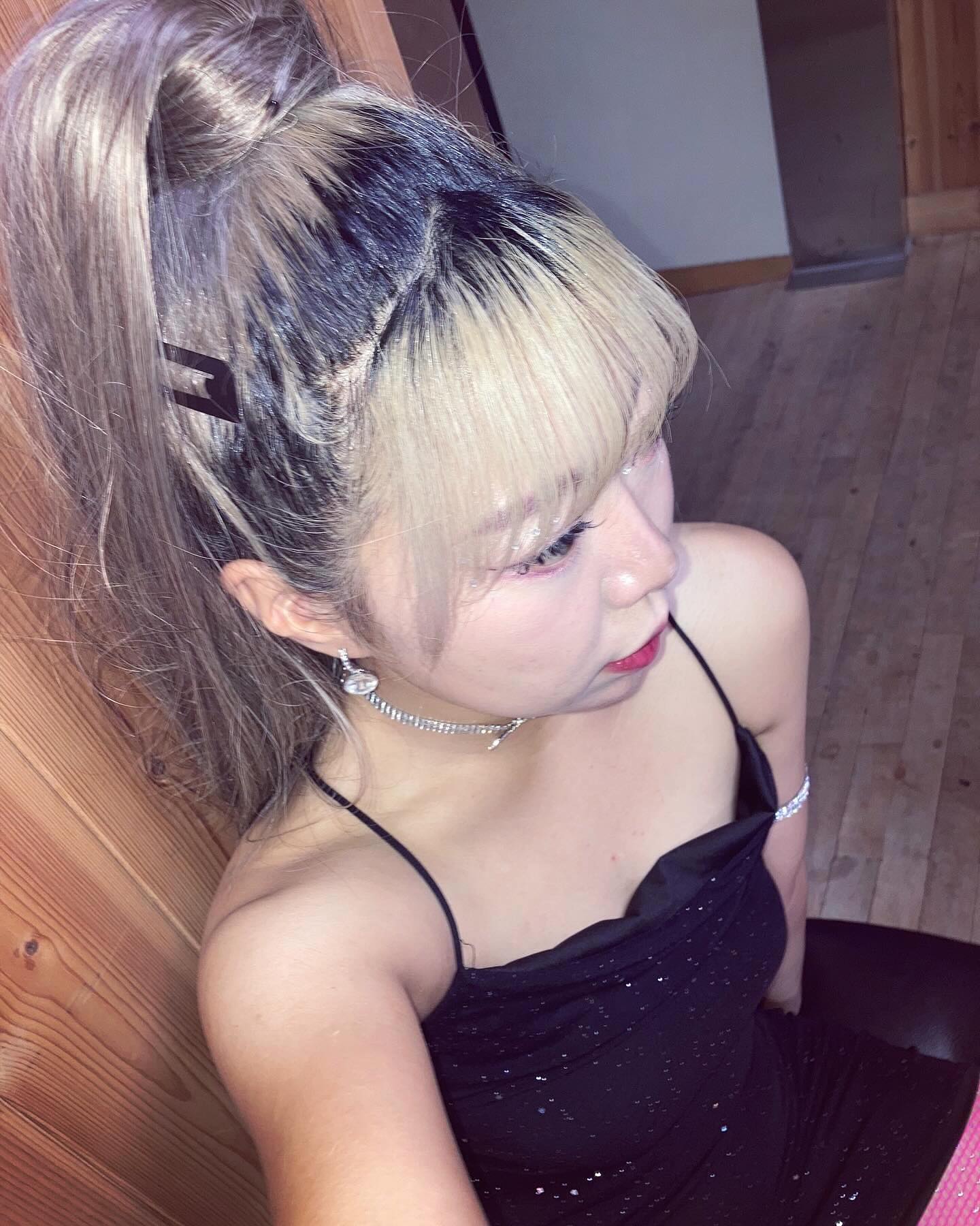 🍀나의 첫 번째 위콘🍀
songwon_univ_art 

처음인 무대에 처음하는 디렉팅 처음하는 안무창작
모든 것이 처음이고 부족했기에 조금 더 힘들었을지 모르는 공연🥲
P;💧가득

팀원들이 나와 무대를 좋아해줘서 가능했던 무대
보러와주신 모든 분들
응원해주신 모든 분들 감사합니다 🤍✨
