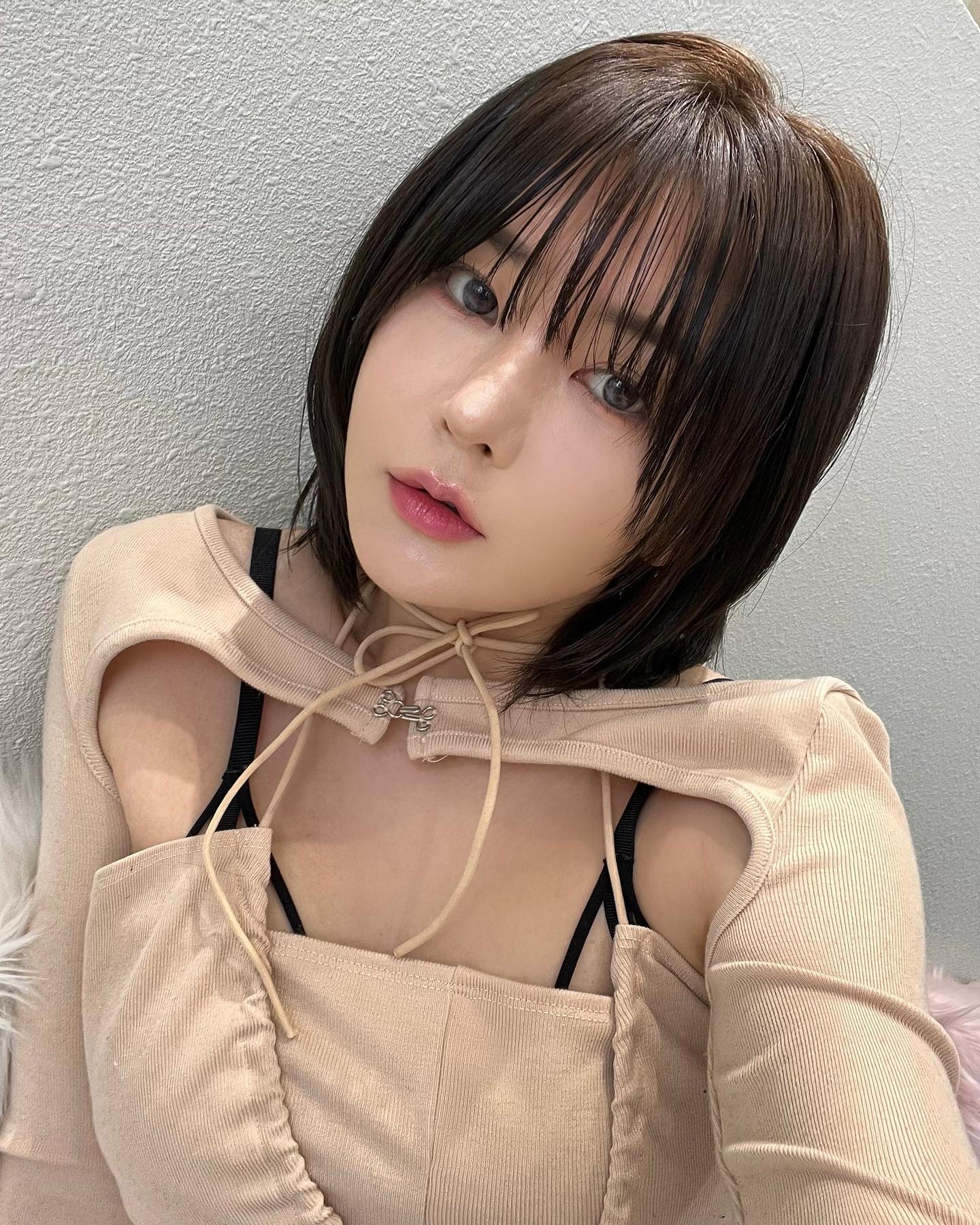 woa_barbie 만난 후..쏘 핫걸 이 되었다❤️‍🔥

#단발머리 #허쉬컷 #레이어드컷 바비샘이 최고👏🏻♥️
밝게 전체염색하고 길이는 살리고 이쁘게 잘라주셧어요

woasalon_official