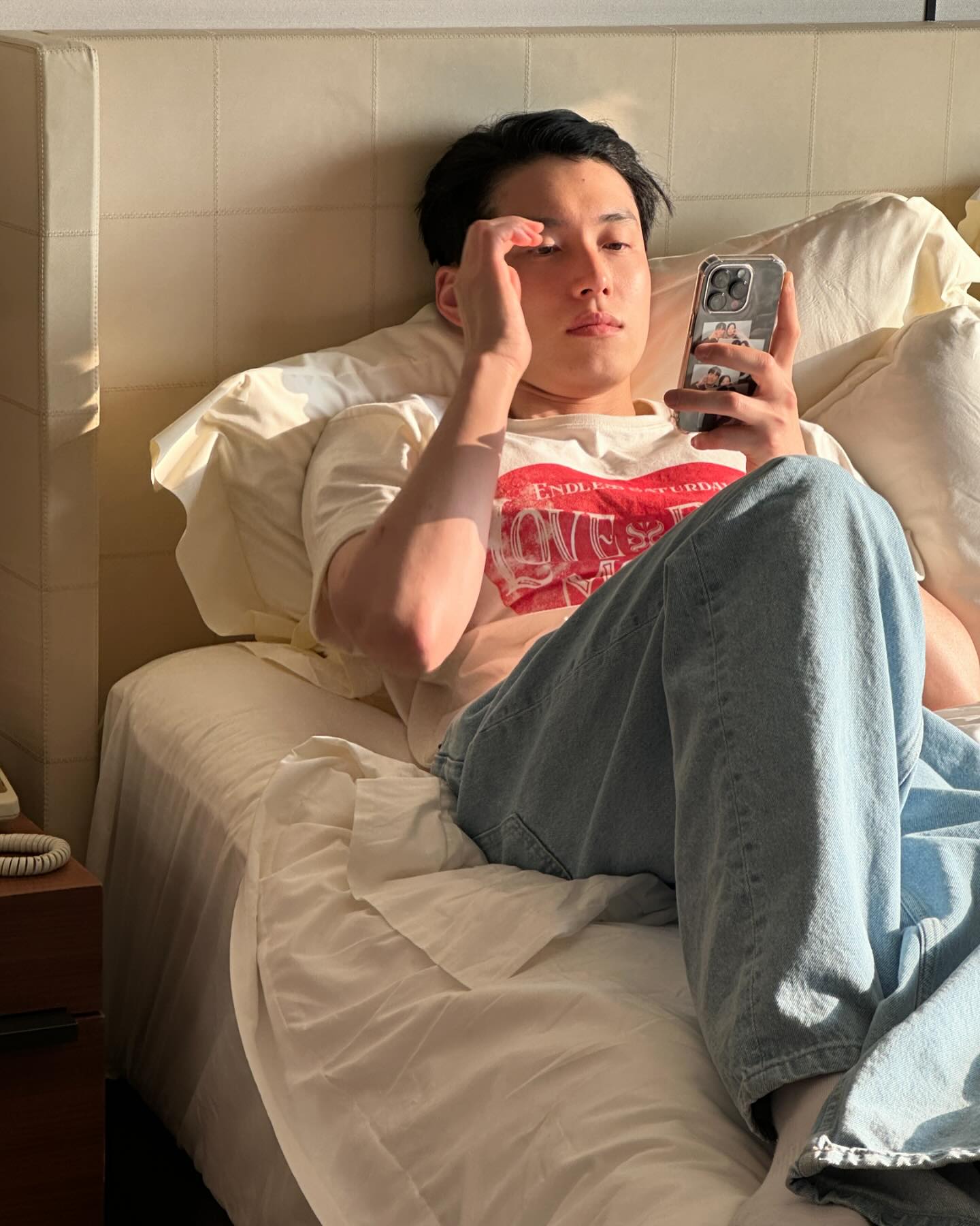 오밤중에 배고파서 신라호텔에서
먹었던 맛있는 음식들이 생각나는ㅠ🥹

신라호텔 조식+룸서비스 갈비정식+햄버거는 
꼭 먹어야하는 필수코스….🍔
첫사진은 뽀대용…z🌟

#신라호텔 #신라호텔조식 #신라호텔룸서비스🍴🍺