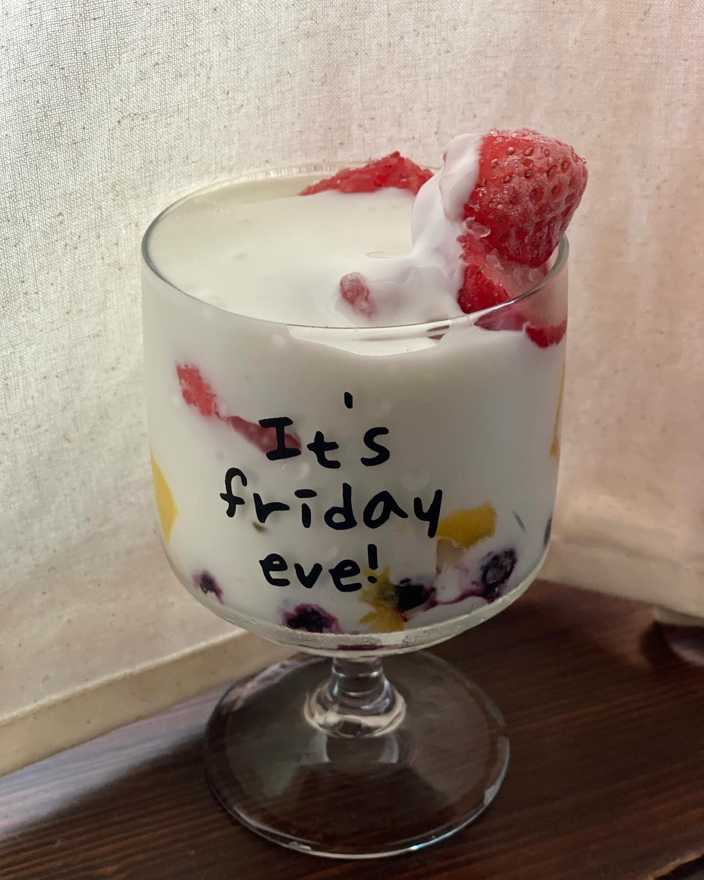 24 여름기록

과일 왕창 요거트 🫐🍓🥭🍍
교역자실 5층까지 3분안에 도착할 수 있는 힘 ( 운동역자 고마운 피넛걸🤎)
나 이거 약간 물고기는 물에, 나무는 땅에, ㅅㅐ는 하늘에 ..로 보여❤️ 
하늘이 이러면 누가 날 치고 가도 기분 안나쁨 
예쁘다인 🥹
승진턱 너무나 예쁘게 내고 간 미림언니 광화문 사랑합니다🙆‍♂️💜
걍 내맘대로 만든 아망추 
수박보다 🌽
하나님도 오랜 시간 날 기다려주셨다, 내가 뭐라고 자꾸 떼쓰는지 

#놔복집 #만민이기도하는집 #시급한치유