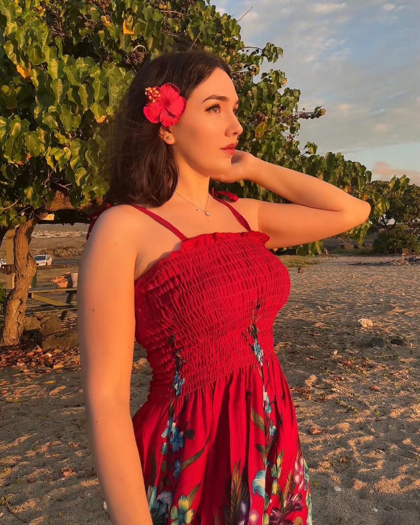 Kahuna Nui Hale Kealohalani Makua –  Love all you see, including yourself 🌺❤️
