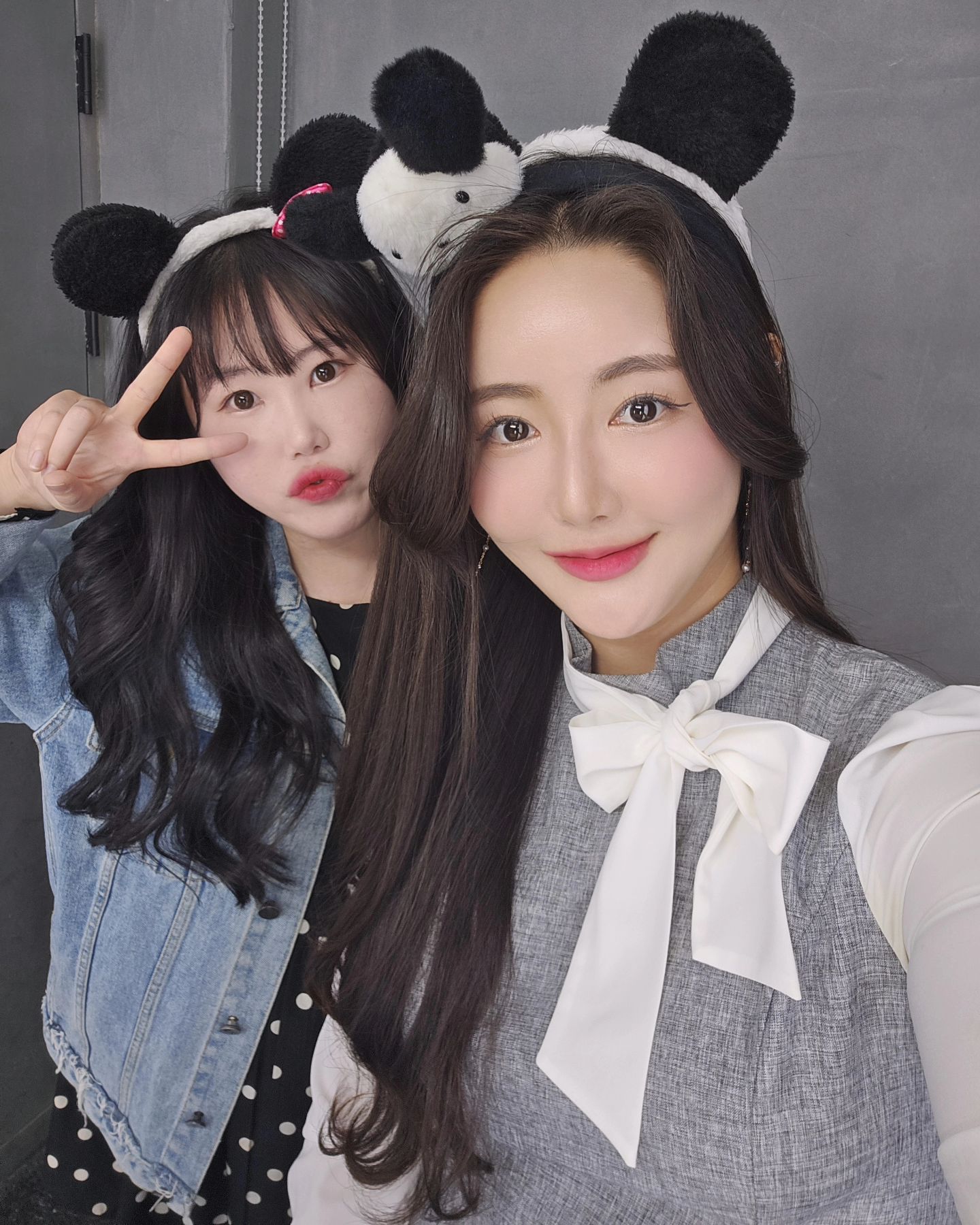 아침부터 설레여한 그녀는 땡땡이 옷 입고 등장함
하여간 나죰 고만 조아해라 
#👭🏻💕 #혼자어려보이기있나여
