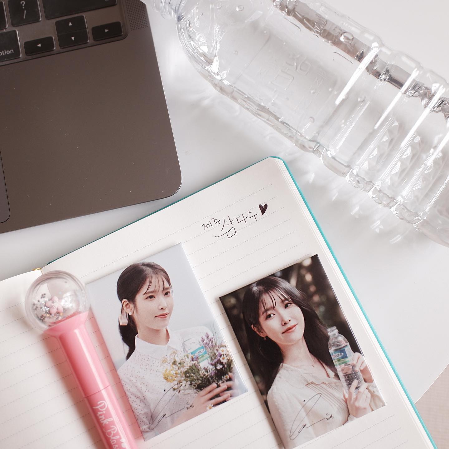 #광고

무거운 생수를 집 앞까지 배송해주는
제주삼다수 가정배송✨
삼다수클럽에 가입하고 최초 가입비 4,900원을 결제하면
2~4회 구매시 3% 자동결제할인,
5회 구매부터는 5% 자동결제할인으로
훨씬 이득이라는 점!

2023년 4월 17일~5월 31일까지
제주삼다수 클럽을 신규가입자 대상으로
총 4,000명에게 '아이유 마그넷 포토카드 2종 세트'도
증정한다고 하니 
생수를 주문하시는 분들은
제주삼다수 클럽 이용해보시길 추천 드려요 😊