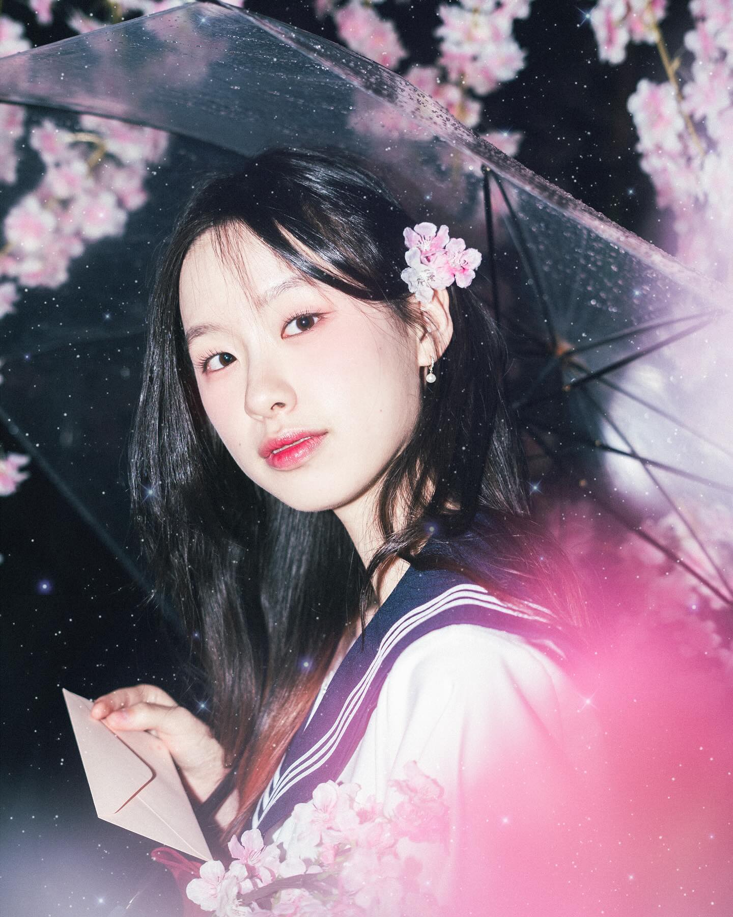 첫 눈에 보자마자 반해버린 컨셉 찍기🌸💗
작가님 너무 열일해주셨구•••°⭑⁺☆
쏟아지는 폭풍칭찬에 즐거운 촬영이었어요🤭✨

이 봄이 지나고 여름이 와서 꽃이 진대도
초록빛 또한 결실일테지

blake__ii 

#밤벚꽃 #벚꽃컨셉 #벚꽃스냅촬영