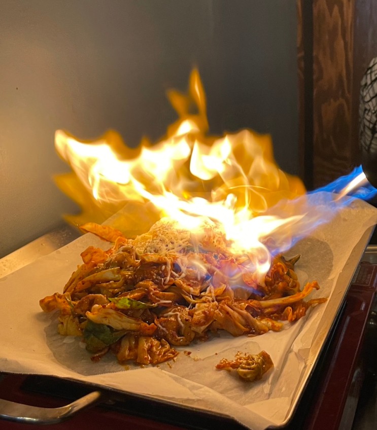 [마포역] 양이 어마어마한 야채 곱창 맛집 '꿀때기곱창'