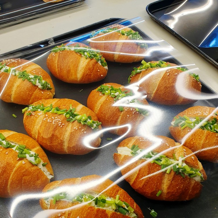 베이커리가 맛있는 을지로카페, 아방베이커리 을지로 DGB점