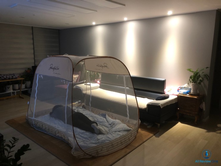 [원터치모기장] 벌레와의 싸움은 이제그만! 침대위에 간편하게 코자라 원터치 침대 모기장☆