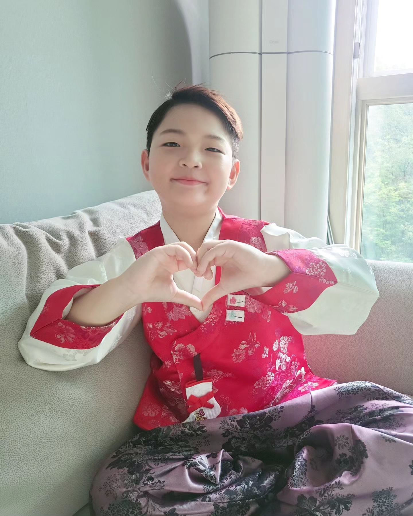 🙇‍♂️Have a nice Chuseok with your family❤️

"가족들과 함께 즐거운 추석 보내세요🤗"

#햅삐추석