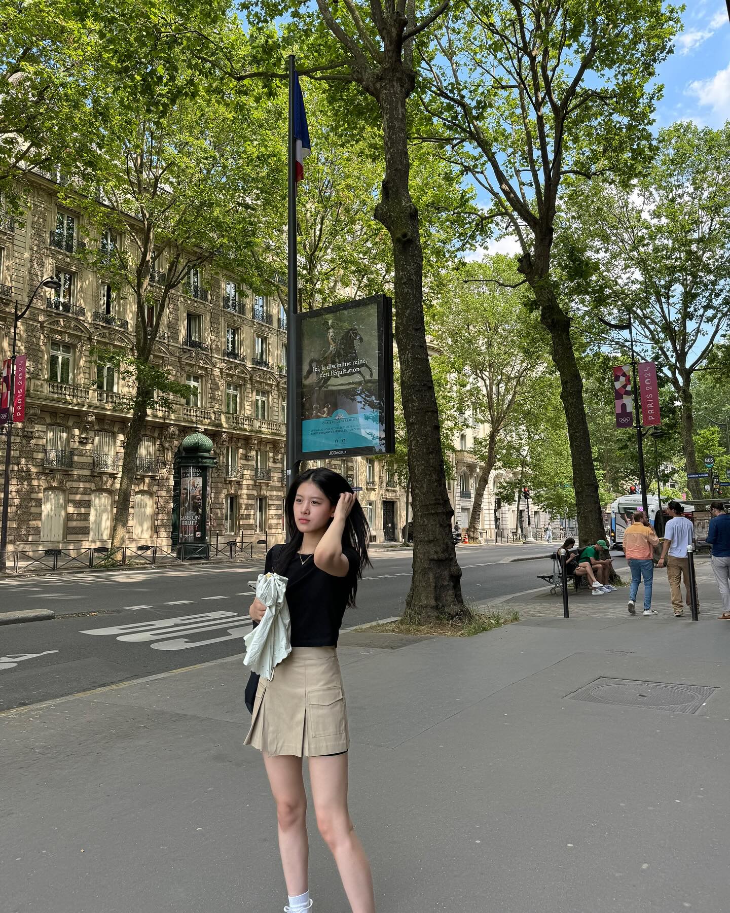 알록달록하고 푸르렀던 여름의 파리🍑🍒🌳
.
.
#paris #240624
