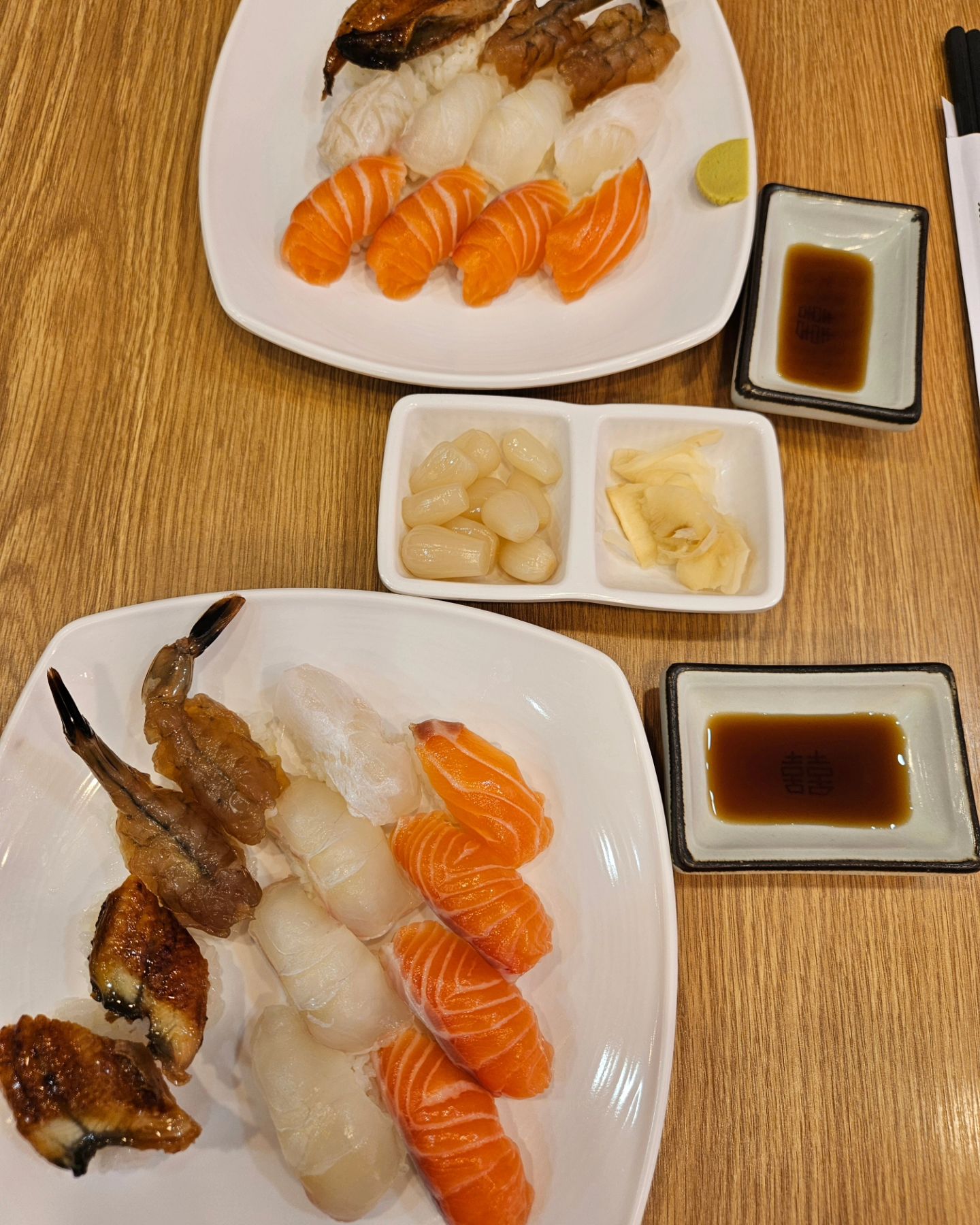 서현역 은행골 🍣 

사리가 스르륵 풀어지는 진밥이 매력인곳💛

우동이랑 먹음 별미

후식으로 투썸 밀크티쉐이크 존맛😊😊

#먹스타그램

#푸드스타그램 #존맛탱 #맛있다 #먹팔맞팔 #먹방 #맛스타그램 #맛집스타그램 #맛집탐방 #비주얼깡패 #음식스타그램 #핵존맛 #맛집추천 #먹방 #먹스타 #먹팔 #먹팔선팔
#은행골
#투썸