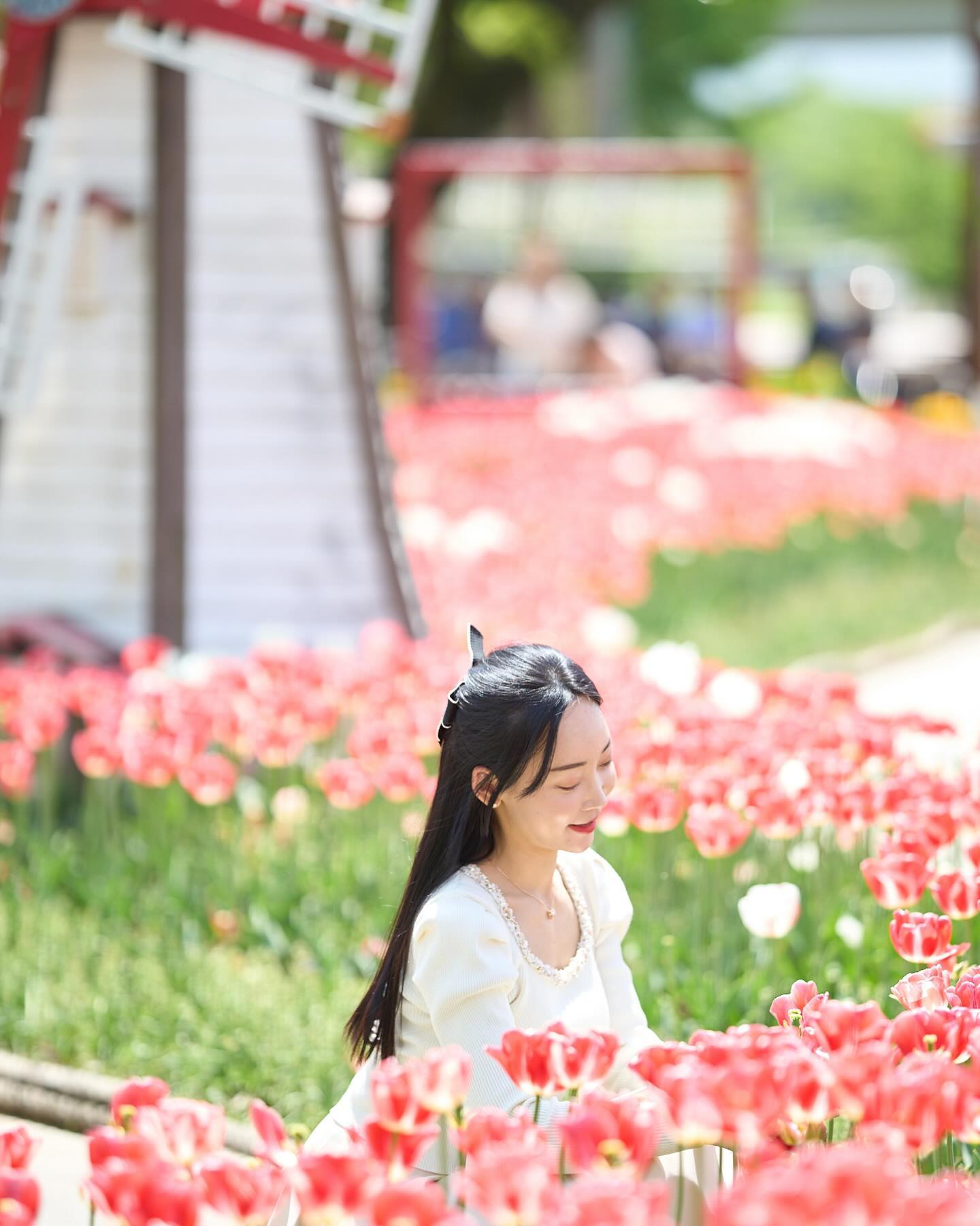 오랜만에 즐거운 모델놀이 1️⃣
예쁜 튤립🌷🌷🌷
20살때부터 예쁘게 찍어주신 작가님 감사합니다👏🏻
.
.

#튤립#출사#사진모델#꽃밭#대구사진찍기좋은곳#겹벚꽃#꽃놀이#꽃사진#모델놀이