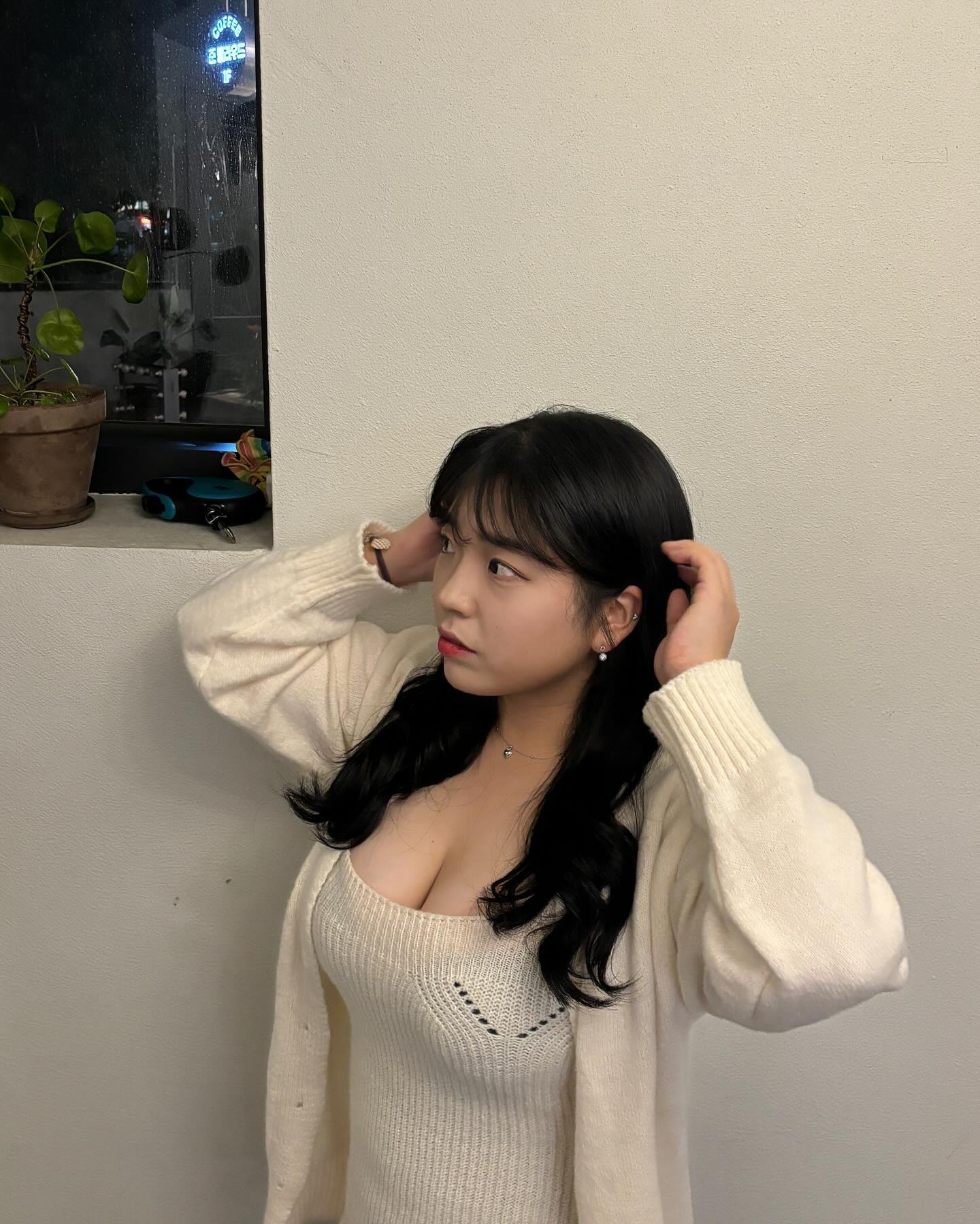 모든게 완벽한 날🤍

#광주 #상무지구 #김대중컨벤션센터 #맥주축제 #비어축제 #카페 #카페추천 #준클라우드 #셀스타 #셀스타그램 #selfie #selstagram #sss #insta #instagood #instagram #ffff #follow #followforfollowback #フォローバック #いいねした人全員ファローする #フォロー #ootd #일상 #일상그램 #소통 #팔로우 #맞팔