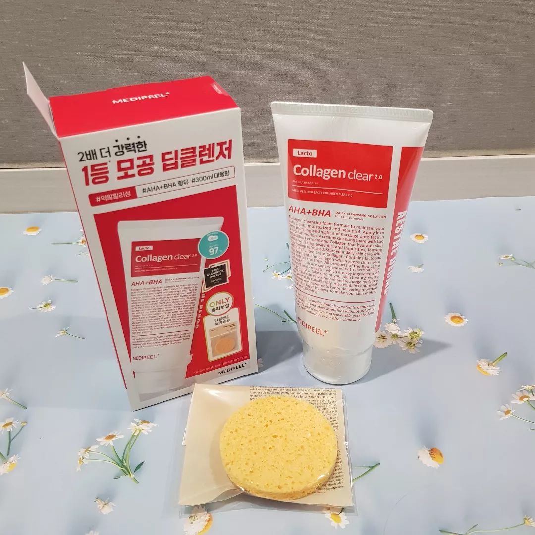 #협찬

모공케어 폼클렌징

#메디필
#콜라겐클리어 

2배 더 강력하게 돌아온
100만 고객이 선택한 
모공딥클렌져

세안할때
거품도 풍성하고
미끌거리지 않고
뽀득한 느낌💆‍♀️

피부당김없이
촉촉💧

노폐물
각질제거에도 탁월 해
얼굴에 뽀루지 났던 곳도
금방 안정되는 효과까지 굿👍

메디필 제품은
세안제부터 기초제품까지
모두 다 써 봤지만
하나하나 다 만족스러워서
꾸준히 사용 중이다~^^♡

메디필이라면
재 구매는 필수❤

확실한 모공케어를 원하시는 분들이
쓰면 만족할 수 있는 제품

*참고

레드 락토 콜라겐 클리어 폼2.0 딥 
해면증정 기획은 올리브영 단독 구성으로, 
 올리브영에서만 만나볼 수 있어요👋

#협찬 #메디필 #medipeel #메디필레드락토콜라겐클리어폼 #메디필폼클렌징 #메디필클렌징폼 #올리브영1등폼클렌징 #올리브영추천템 #약알칼리성폼클렌징 #약알칼리성클렌징폼 #모공관리 #올리브영클렌징폼 #올리브영약알칼리성 #모공케어 #모공클렌징폼 #kbeauty #kskincare #홈케어 #올영세일 #올영세일추천템 #올영세일추천