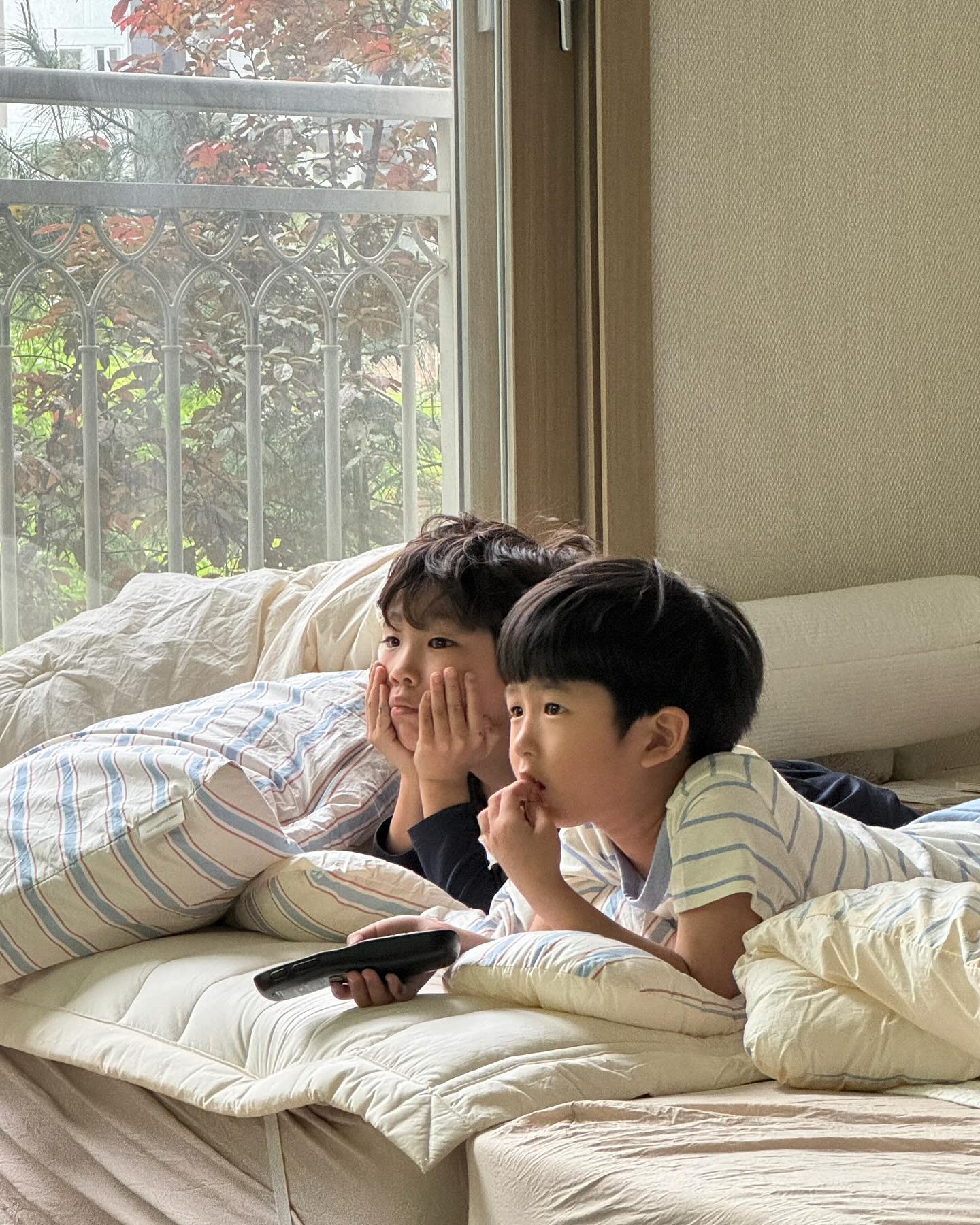 _
왕복 6시간도 못 막는 너희 우정
엄마 아빠들이 응원해🩵
